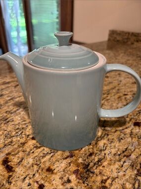 Le Creuset 1.3L Ceramic Grand Teapot, Sage